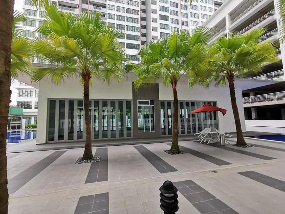 02-Austin Regency Homestay For 2Pax Pool View Johor Bahru Exterior foto